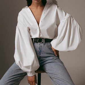 White Blouse.vintage 1950 Blouse.White vintage Blouse.Elegant Blouse.White Shimmer Vintage Blouse For Women 1950s Free Shipping.Size OS