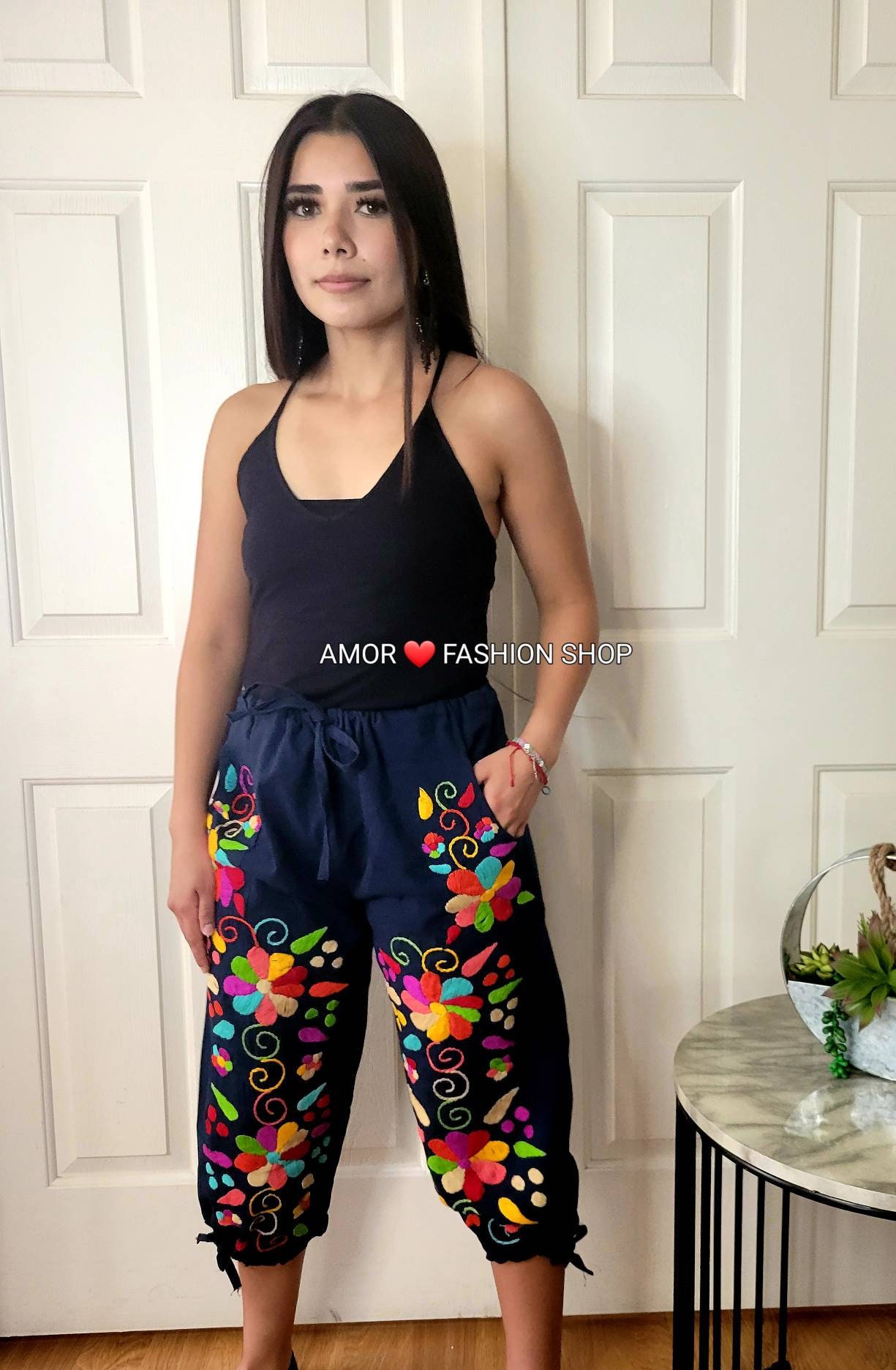 One of a kind Capri Pants with Adjustable Size String Pantalon