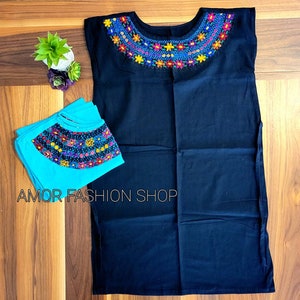 Besticktes Rokoko Boho Kleid: Vintage mexikanische Handwerkermode