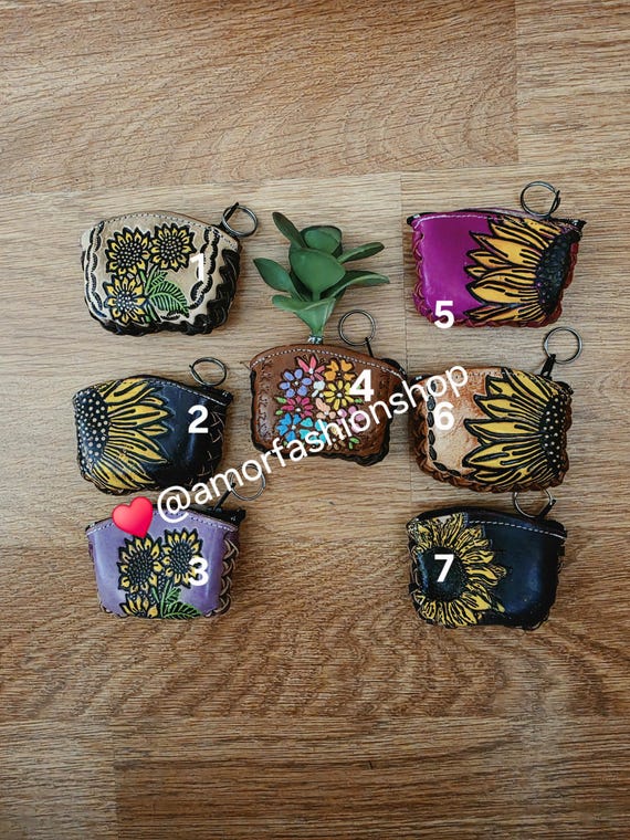 Mini Mexican Leather Coin Pouch Key Chain / Monederos de Piel Grabada con Llavero