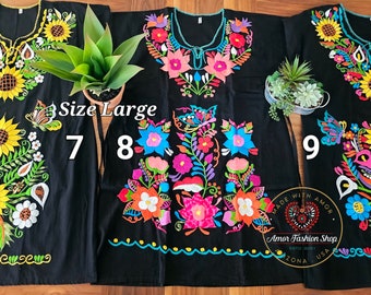 Lindos vestidos tradicionais em diferentes designs e cores Vestido Artesanales coloridos em diferentes diseños colores Graduation Fiesta