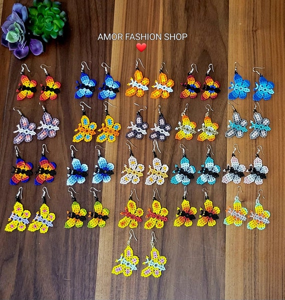 Beautiful Butterfly Handcraft Beaded Earrings in different colors / Lindos Aretes Mariposa Artesanales Chaquira Huichol