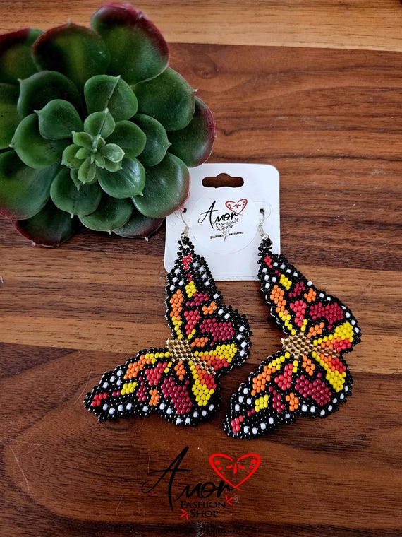Monarch Large Butterfly Dangling Beaded Authentic Earrings / Lindos Aretes Artesanales Huichol Chaquira Mariposa