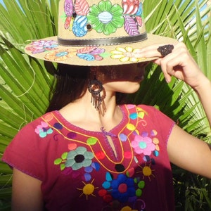 Gourges Nicely Hand Embroidered Handcraft Mexican Tops  Onesize / Unitalla Hermosas Blusas Bordadas a Mano Artesanal