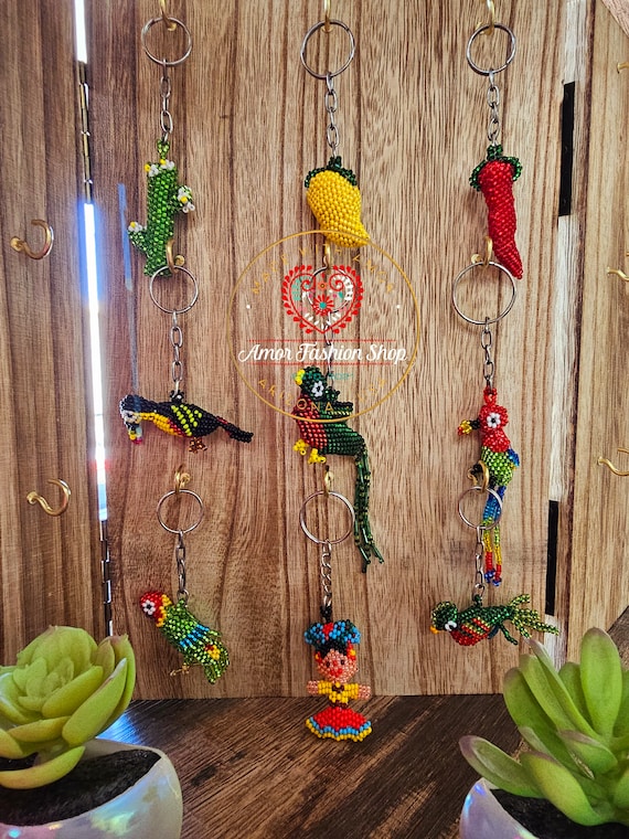 Colorful Mini Animal Beaded Keychains Artisan Made - Llaveros Animalitos Chaquira Huichol Artesanal