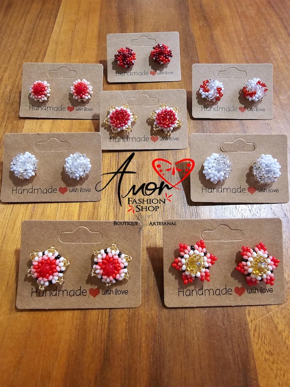 Lovely Beaded Stud Earrings / Aretes Broquales Artesanales Chquira Huichol.