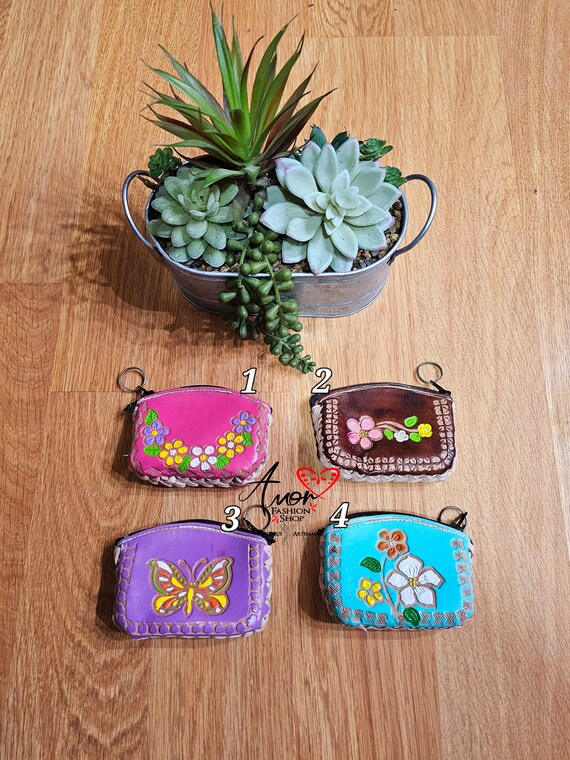 Small Mexican Leather Coin Pouch Key Chain / Monederos de Piel Grabada con Llavero