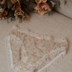 Skull & Roses Embroidery Peach Thong – Playful Promises