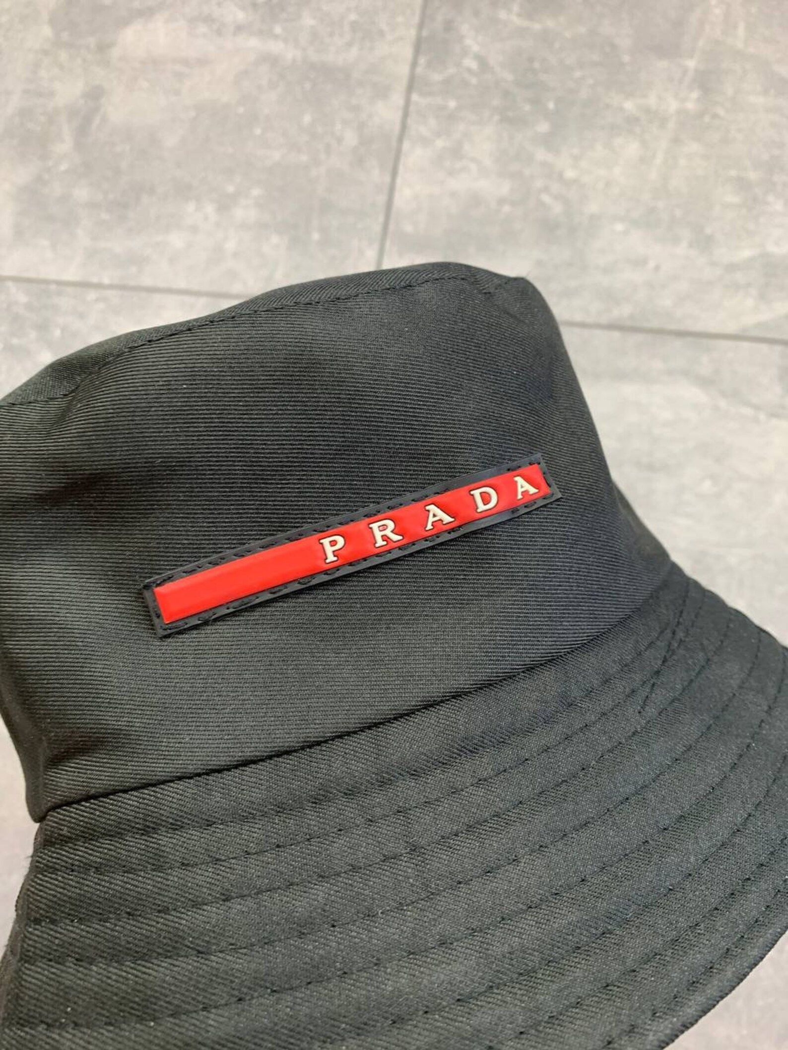 prada hat red