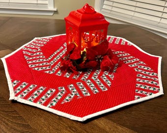Christmas Candy Cane Table Topper