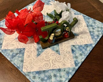 Christmas Blue Star Table Topper