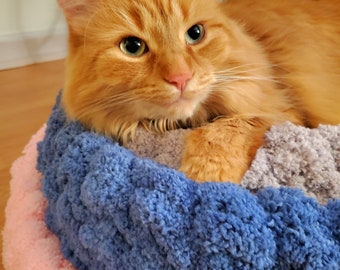 Calming Cat Bed | Orthopedic Pet Bed | Donut Bed | Cat Nest | Anti Anxiety Pet Bed | Extra Thick | Machine Washable | *LIMITED AVAILABILITY*