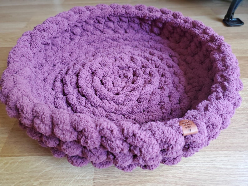 chenille cat bed
