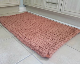 Handmade Plush Chenille Bathroom Rug: Chunky Knit Bath Mat