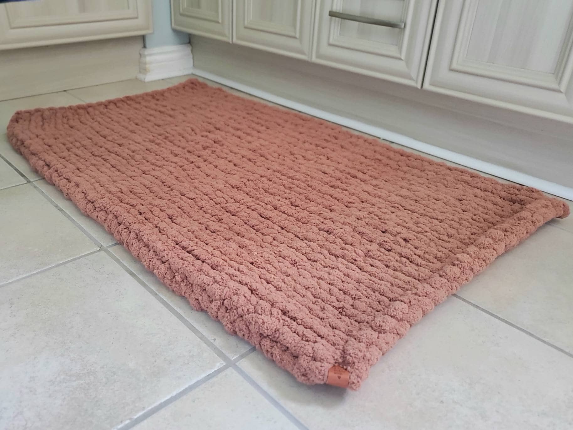 Divine Quality Luxury Pink Chenille Bath Mat Rug Soft Shaggy 