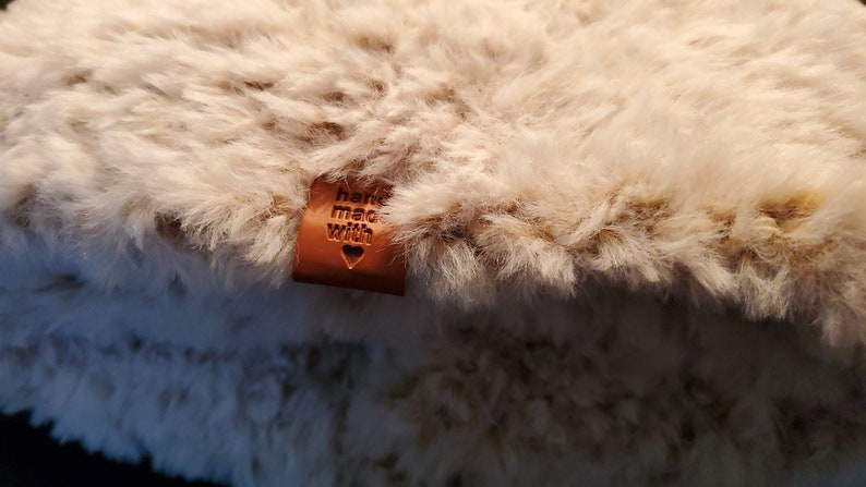 calming cat bed