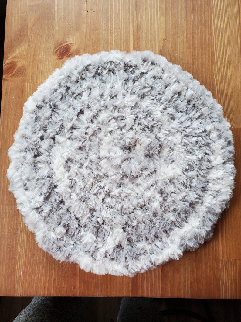 calming cat bed