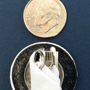 Triple Pocket Folded Linen Napkin