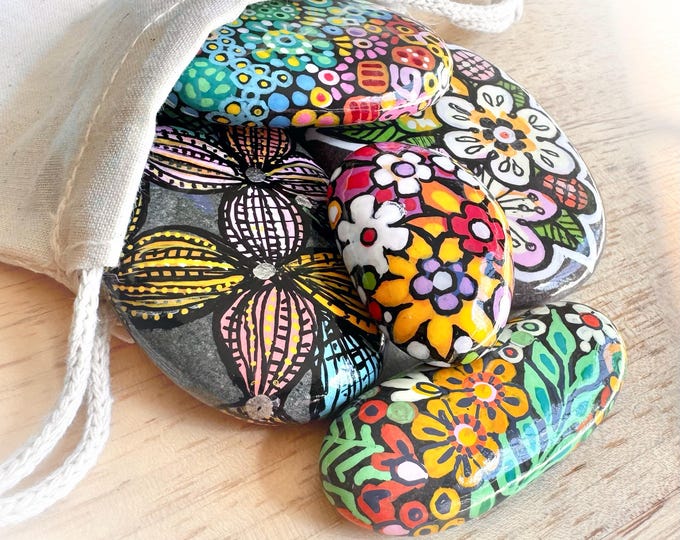 Set of 5 Pretty Hand-painted Stones · Unique Kindness Rocks - Etsy
