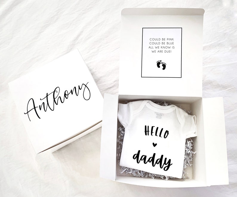 Aazon.co: Pregnancy Announceent Gift Keychain New Parent Gifts Daddy