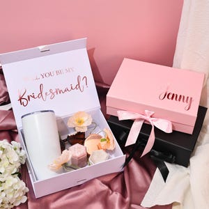 Personalized Name Gift Box with Ribbon, MAGNETIC Unfilled Gift Box, Bridal Party Wedding Gift, Maid Of Honour Proposal Box, Bridesmaid Favor