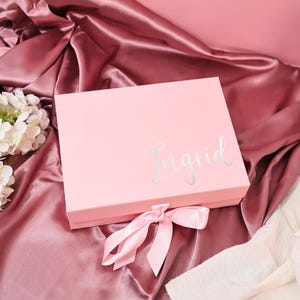 White/Pink MAGNETIC Gift Box | Custom Empty Gift Box | Proposal Box | Bridal Shower | Maid of Honor Gift Box | Will You Be My Bridesmaid Box