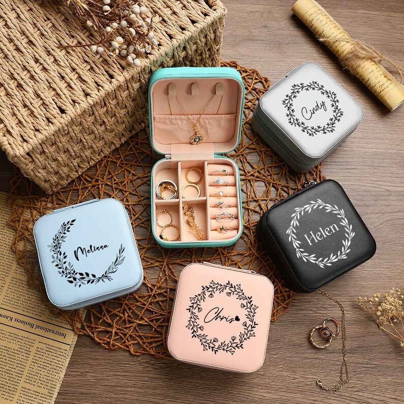 Jewelry Travel Box ,Personalized Leather Jewelry Box with Name, Custom Jewellery Case, Wedding Favors, Bridesmaid Party Gift, Gift for Mummy image 1