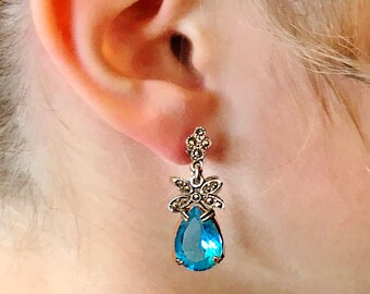 STERLING MARCASITE-OORBELLEN, vinTAGE BLAUWE STEEN IN PEERVORM, TROUWOORBELLEN, sterlingzilver, speciale gelegenheden, mooie sieraad, BLAUWE SIERADEN