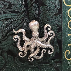 STERLING OCTOPUS PENDANT, sTERLINg SilVER jEWELry, WaviNg TentaCles OctoPus, NauTical, Sea Life, Sea CreATuRE, Beach Life, Beach Jewelry