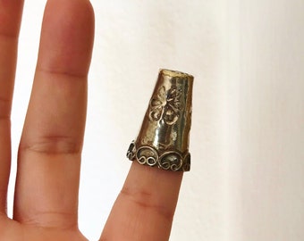 TAXCO FLOWER THiMBLE, VinTaGe SiLvertone Metal, Made in Mexico, SewiNg CoLLectibles, Sewing Notions, Mother's Gift