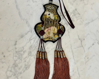 ANTIQUE CHINESE SCENT PuRsE, PerFuMe BaG, XingBao Propitious PouCH, Qing Dynasty, 8 SilK TassELs, Chinese Knot, SiLK FloWers, NeedLePoiNT