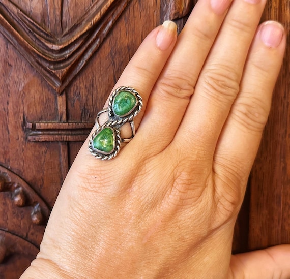 Intricate Dancing Turtle Vintage Native American Navajo Turquoise Sterling Silver Ring Intricate Dancing Turtle Vintage Native American Navajo Turquoise Sterling Silver Ring
