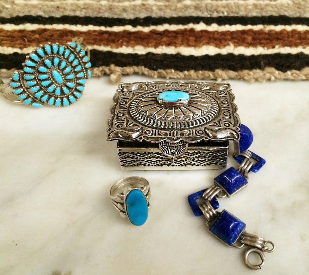 SUNSHINE REEVES STERLING Box, Navajo Silversmith, Native SUNSHINE REEVES STERLING Box, Navajo Silversmith, Native