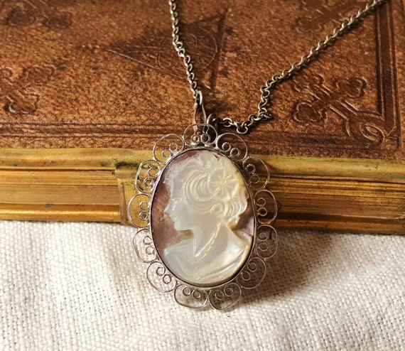 STeRLiNG Mother of Pearl CAMEO Brooch PENDANT, Ca… - image 2