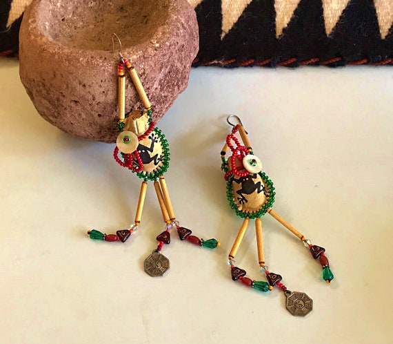 Wonderful Vintage Native American Navajo Sterling Silver Dangle Drum Earrings Wonderful Vintage Native American Navajo Sterling Silver Dangle Drum Earrings