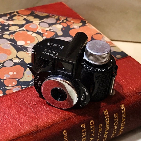 Miniature Spy Camera, PIXIE WHITTAKER Micro 16 CAMERA, 16mm film, Photographia, 1950's, Vintage Children's Toys, ShanniLuJewelry