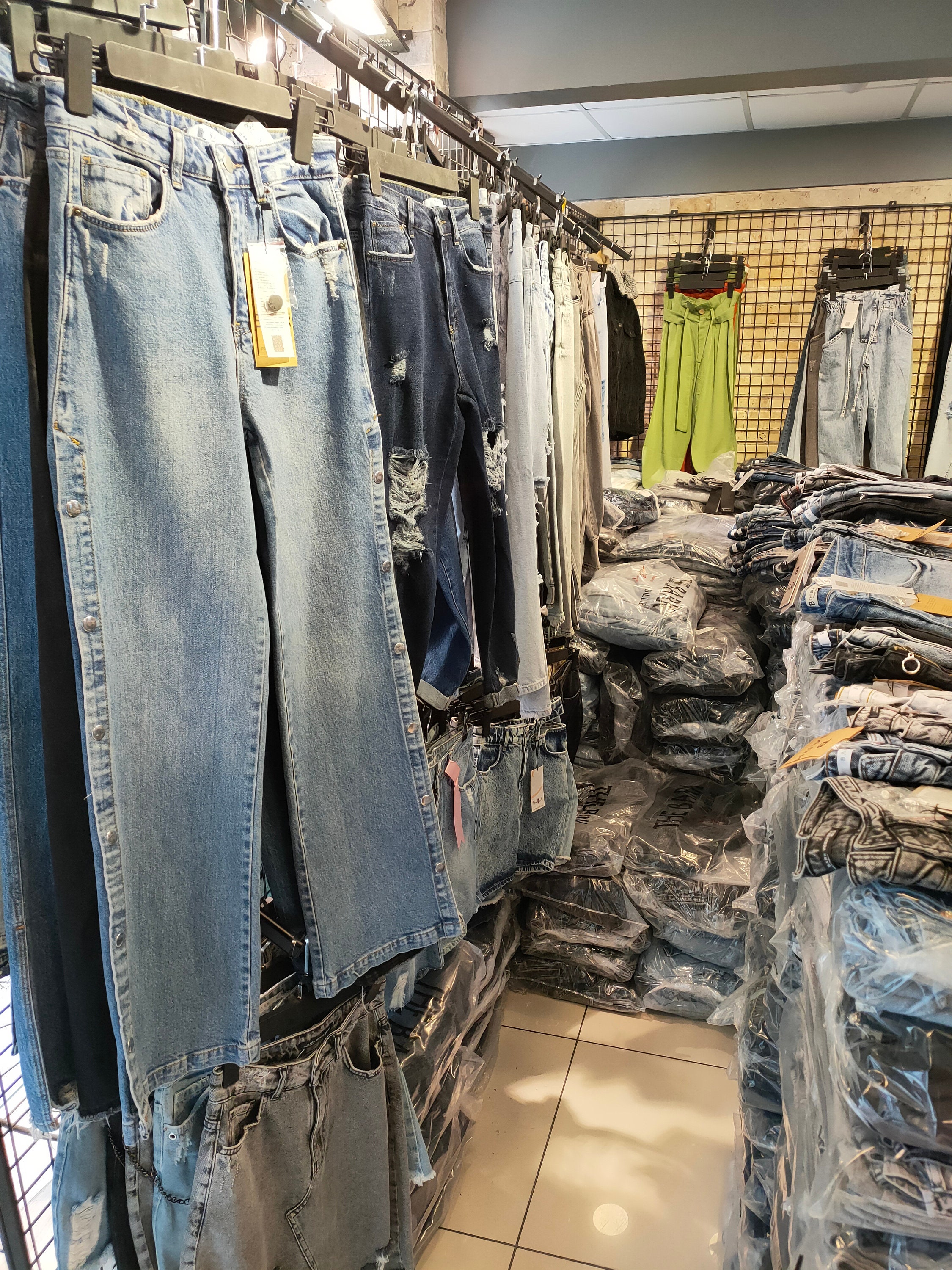 Two Tone Contrast Dark Blue and Light 