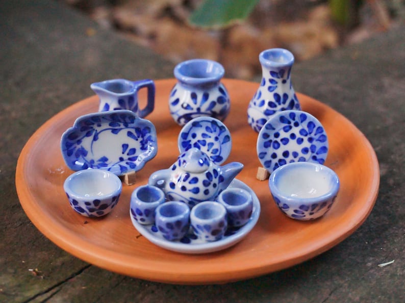 4 Art Hand Paint  Blue Spotted Teapot Dollhouse Miniatures Ceramic Deco 