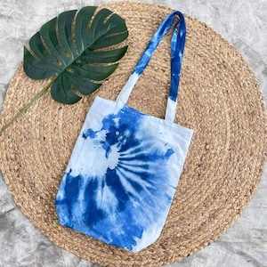 Tote tie dye bag, Indigo tie dye bag with zipper, Handmade tie-dye natural bag, Indigo tie dye shopping bag, Double layered tote bag