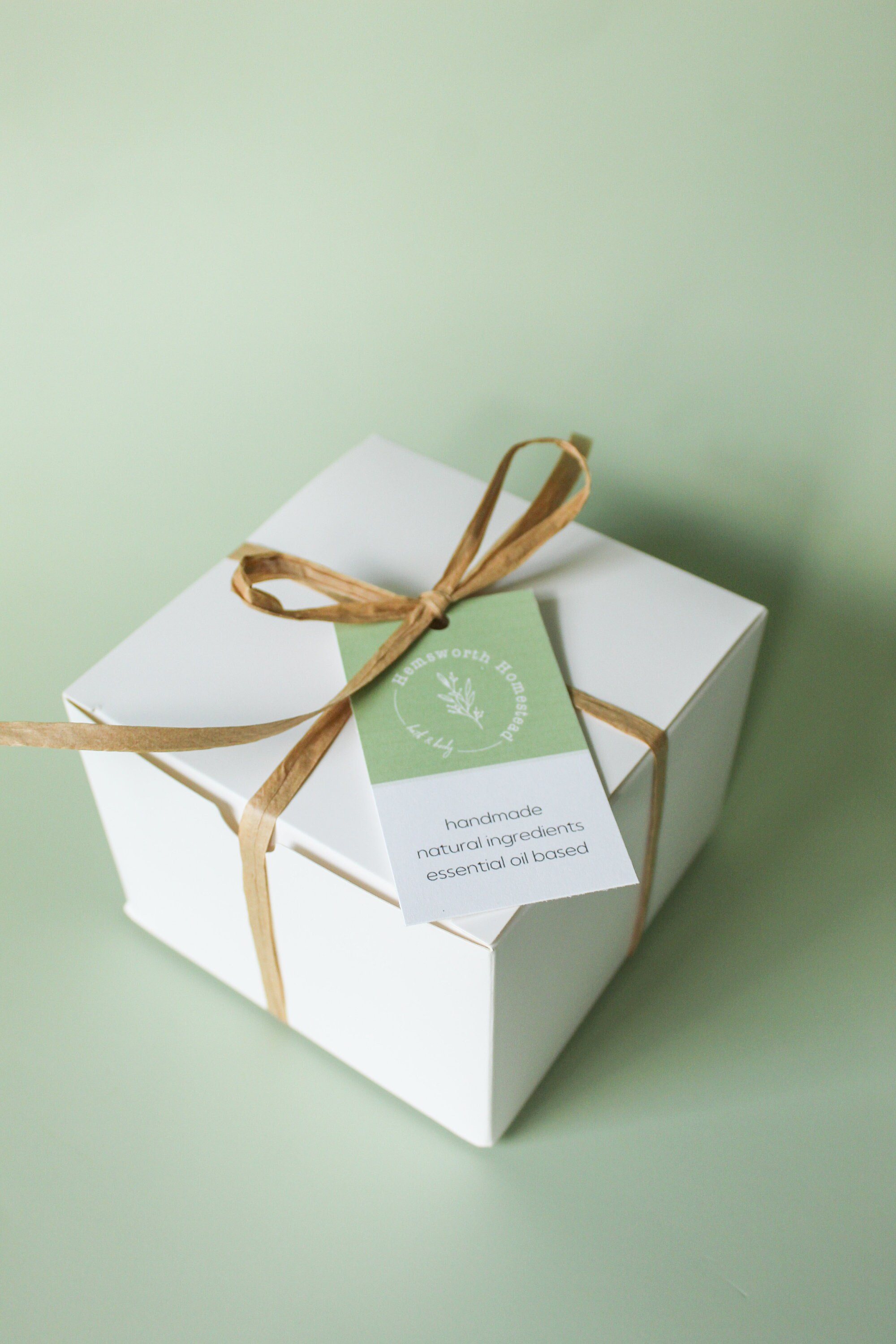 Hermès White Gift Wrapping Supplies