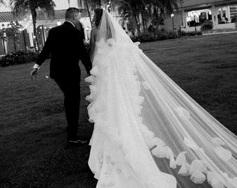 Voile de mariage floral à deux niveaux/voile de mariage cathédrale/voile de mariage dramatique/voile de mariée/voile de mariage fleurs/cadeau pour la mariée OOA86