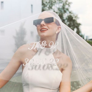 Personalized Embroidery For Bridal&#39;s Accessories / Personalized Embroidery Wedding Veil
