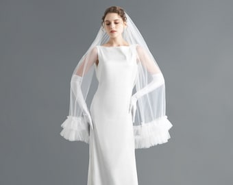 Wedding Veil/ Fingertip Wedding Veil /One Tier Veil / Bridal Veil / Ruffle Wedding Veil / Short Wedding Veil / Gift for Bride OOA20