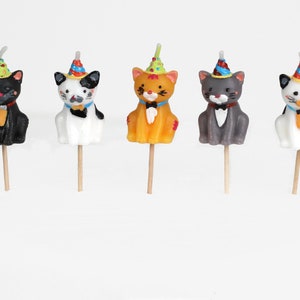 Katten met feestmutsen Kaarsen | Kattentaarttopper