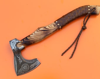 Cadeau d’anniversaire Hache viking en acier au carbone forgé avec manche en bois de frêne, hache barbue viking, meilleur cadeau d’anniversaire et de mariage pour lui,