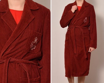 Size 8 | 80s Vintage Maroon Bathrobe | Embroidered Emblem Pocket Burgundy Robe | Cotton Soft Minimalist Tie Waist Robe | Classic Bathrobe