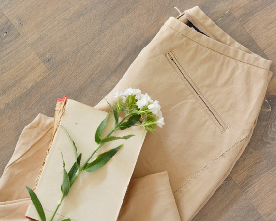 Size 4 | Hidden Pockets Tight Beige Pants | Stret… - image 1