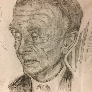 Puede incluir: Un dibujo a lápiz de un hombre mayor con arrugas en la cara. Tiene el pelo corto y gris y lleva una camisa de cuello.