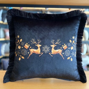 Christmas Spirit Fringe Velvet Decorative Throw Pillow Case, Designer Holiday Tassel Cushion Cover Handmade Lumbar Pillowcase Multi Sizes
