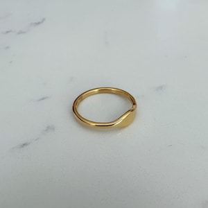 Anillo de sello de acero inoxidable - chapado en oro / Regalos para ella Él / Padre Esposo Novio Cumpleaños / Anillo de carta / Óxido Resistente al deslustre